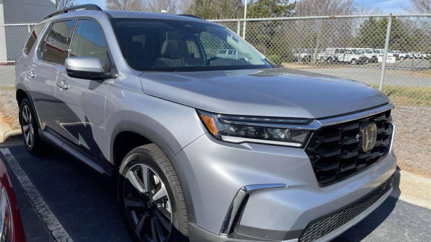 2023 Honda Pilot Touring — SUV — 22,001 mi — Huntersville, NC