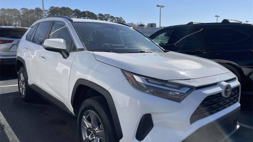 2022 Toyota RAV4 XLE — SUV — 30,340 mi — Huntersville, NC