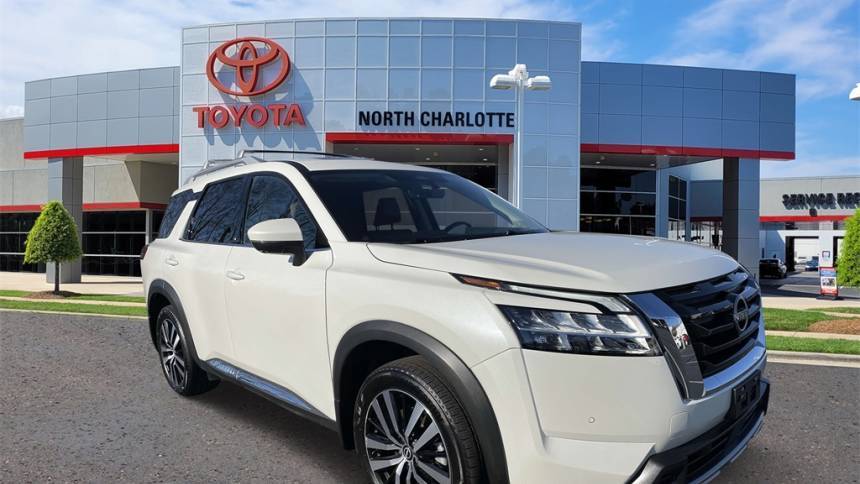 2023 Nissan Pathfinder Platinum — SUV — 13,909 mi — Huntersville, NC