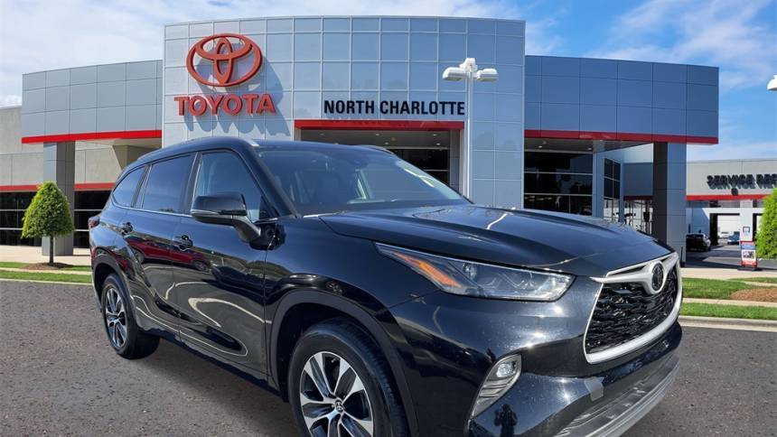 2024 Toyota Highlander LE — SUV — 12,139 mi — Huntersville, NC