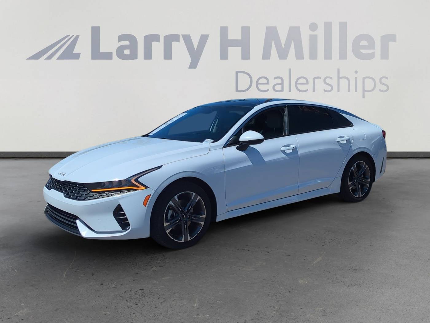 2022 Kia K5 EX — Sedan — 82,233 mi — Mesa, AZ