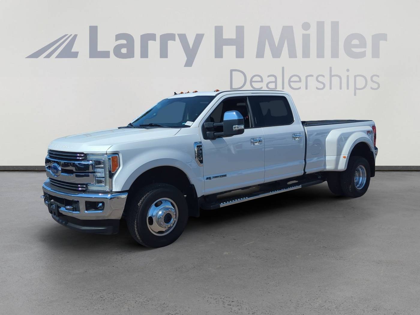 2019 Ford Super Duty F-350 Lariat — Pickup Truck — 60,483 mi — Mesa, AZ