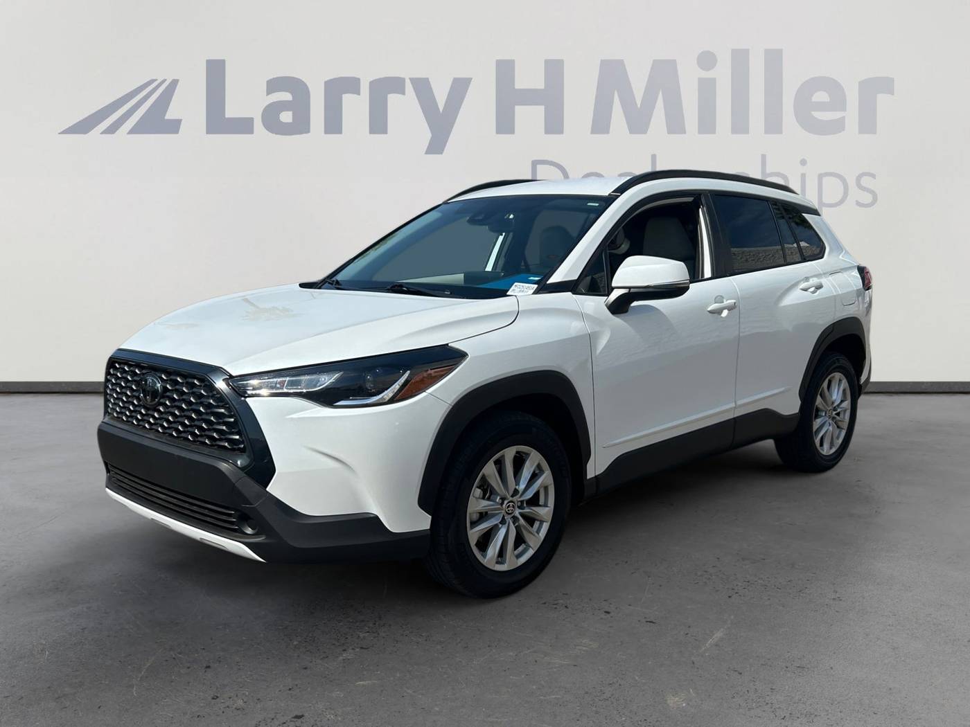 2022 Toyota Corolla Cross LE — SUV — 21,679 mi — Mesa, AZ