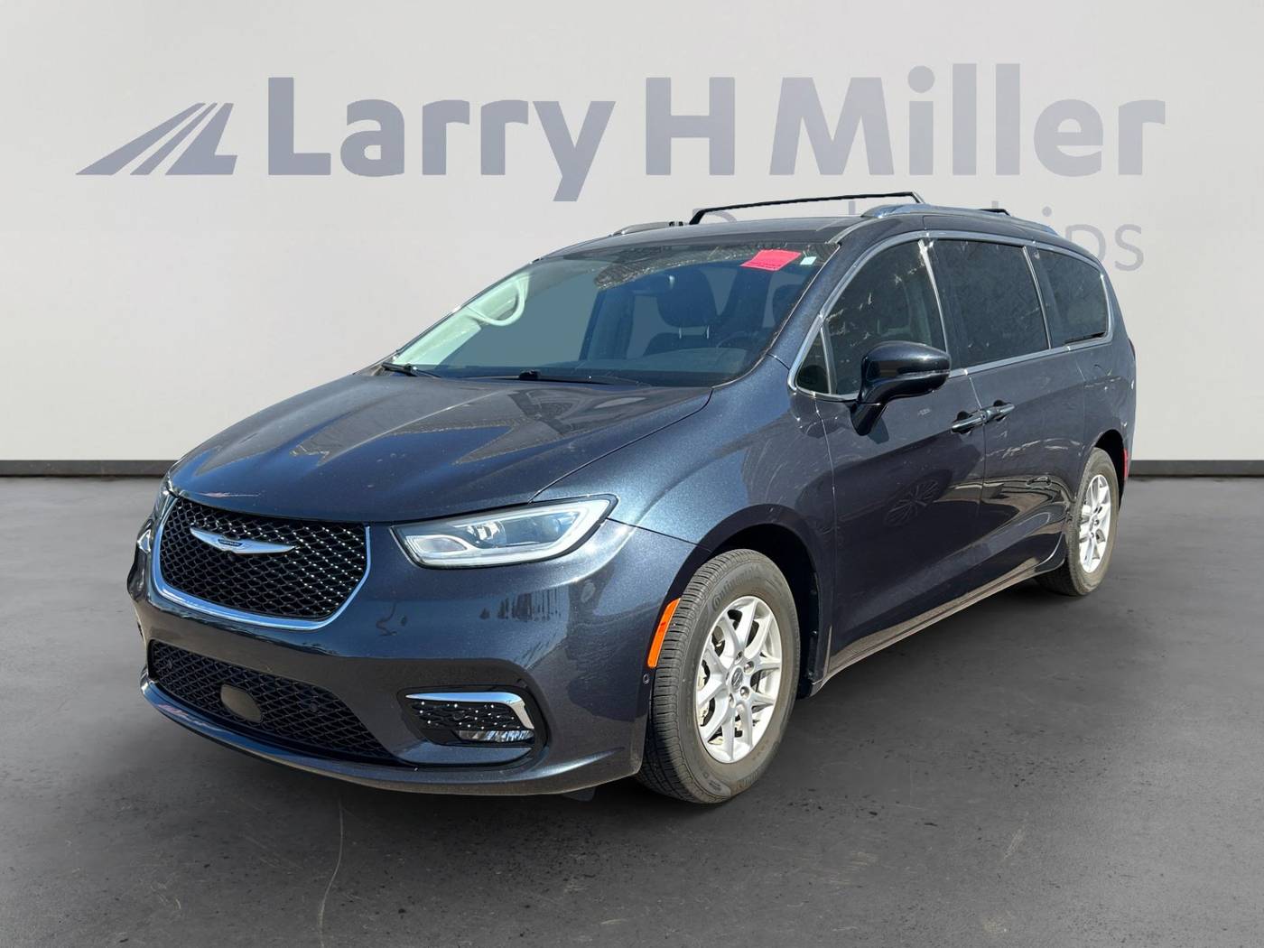 2021 Chrysler Pacifica Touring L — Minivan — 57,378 mi — Mesa, AZ