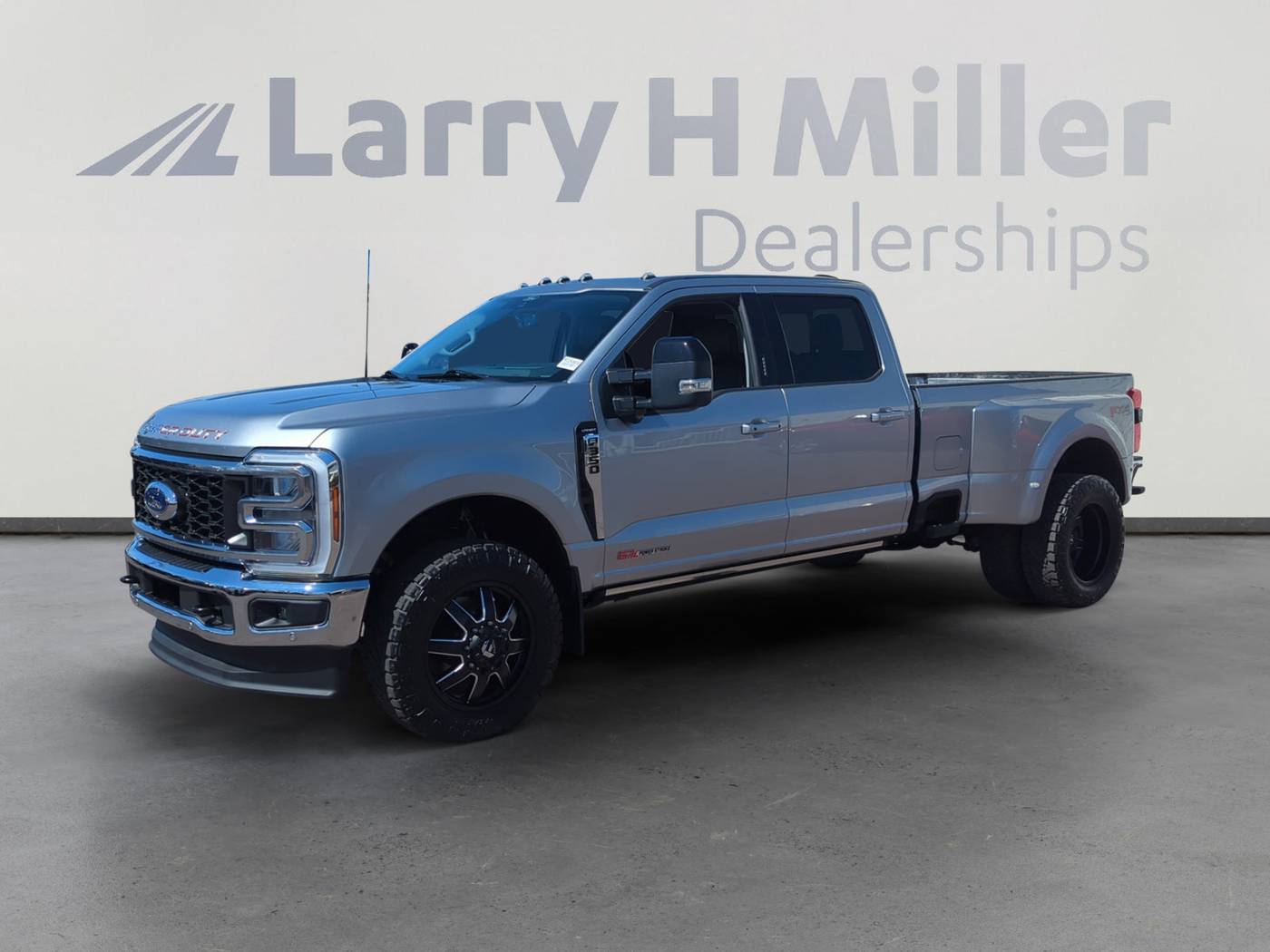 2024 Ford Super Duty F-350 LARIAT — Pickup Truck — 7,790 mi — Mesa, AZ