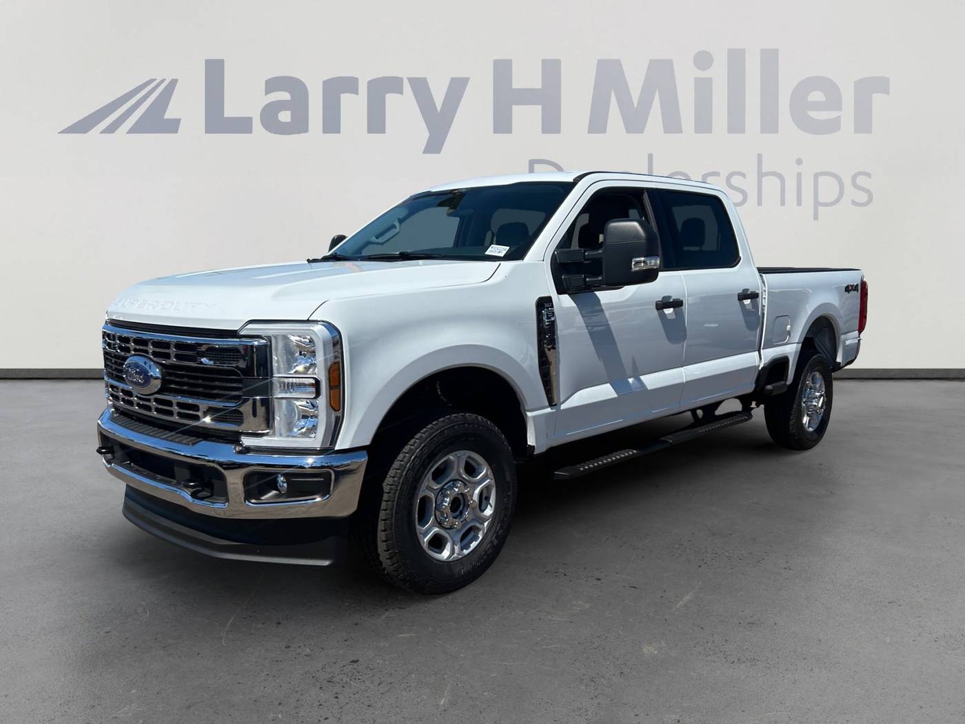 2025 Ford Super Duty F-350 XLT — Pickup Truck — 237 mi — Mesa, AZ