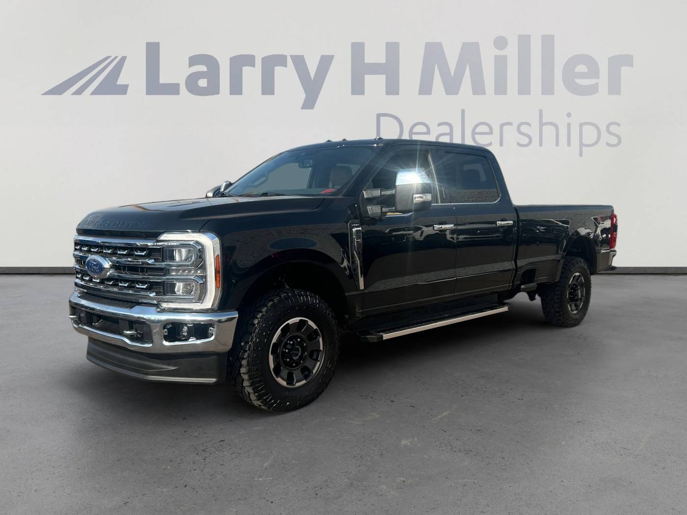2023 Ford Super Duty F-250 LARIAT — Pickup Truck — 33,140 mi — Mesa, AZ