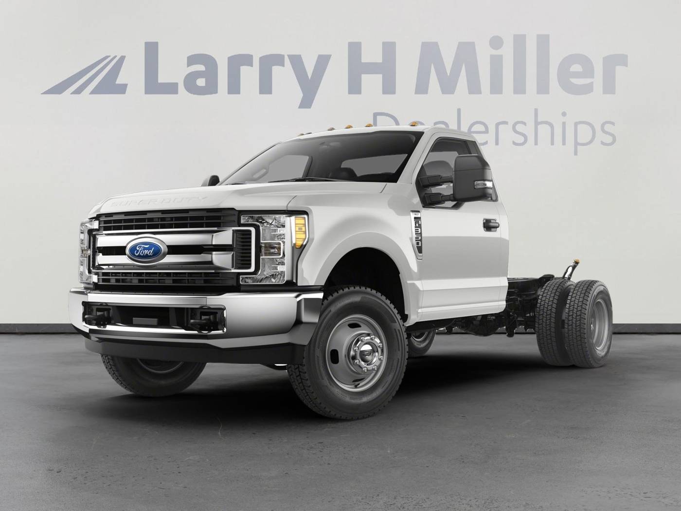 2019 Ford Super Duty F-350 Chassis Cab XL — Chassis Cab Truck — 145,676 mi — Mesa, AZ