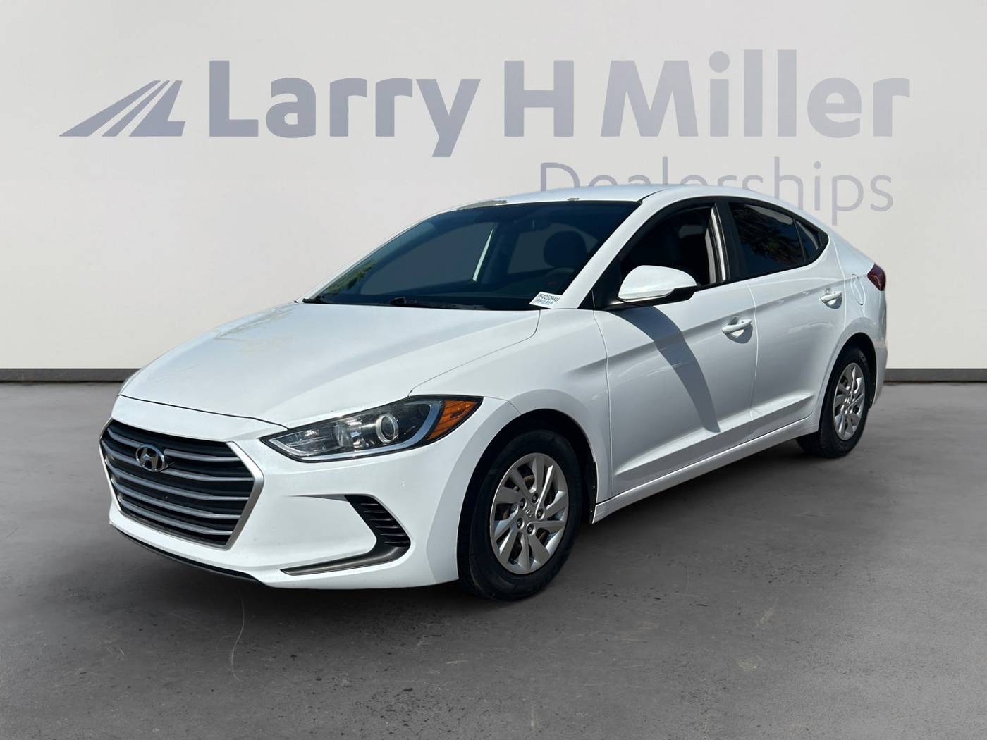 2017 Hyundai Elantra SE — Sedan — 122,650 mi — Mesa, AZ