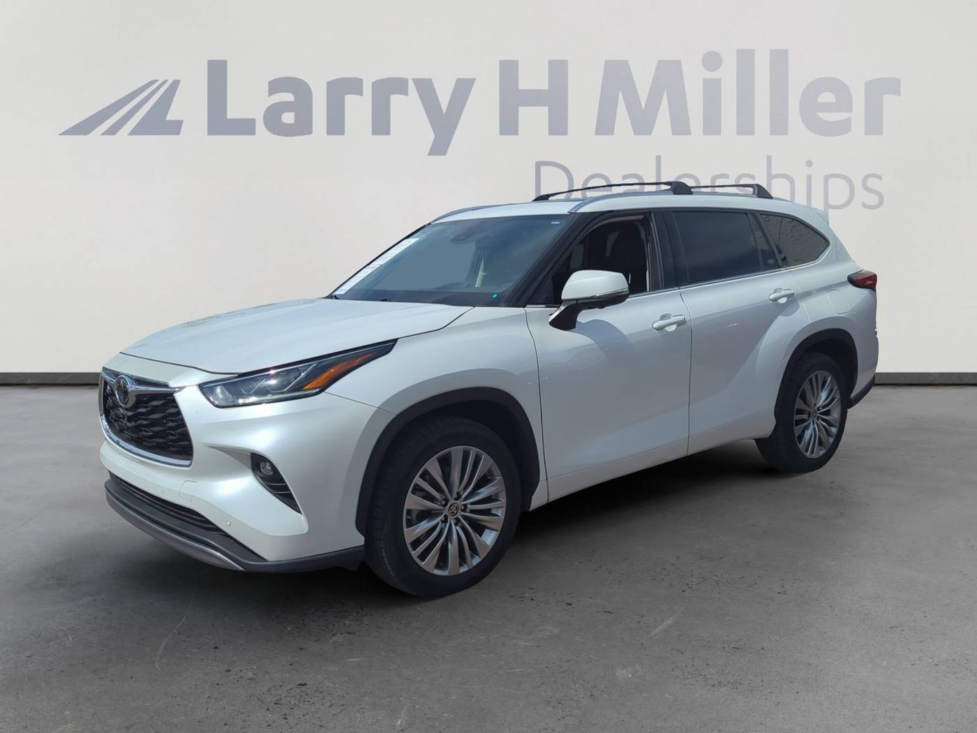 2023 Toyota Highlander Platinum — SUV — 22,764 mi — Mesa, AZ