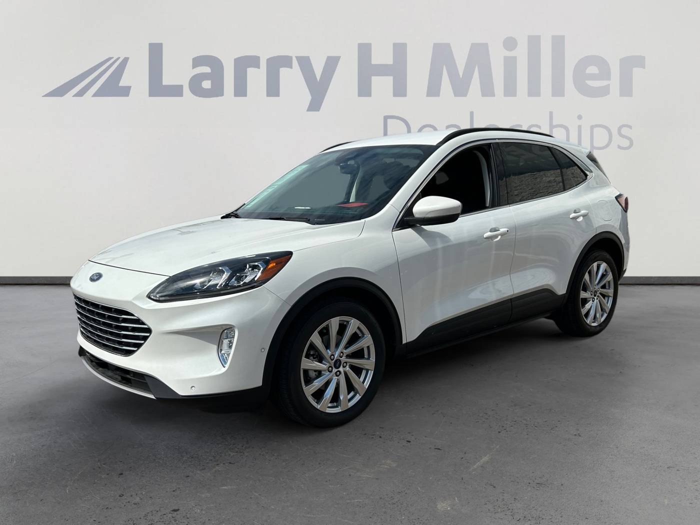 2022 Ford Escape Titanium Hybrid — SUV — 15,802 mi — Mesa, AZ