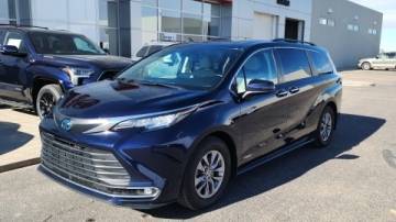 2021 Toyota Sienna XLE — Minivan — 73,426 mi — Fort Morgan, CO