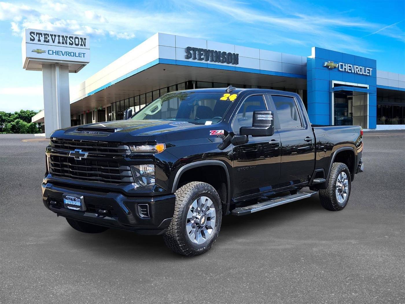 2024 Chevrolet Silverado 2500HD Custom — Pickup Truck — 6,858 mi — Lakewood, CO