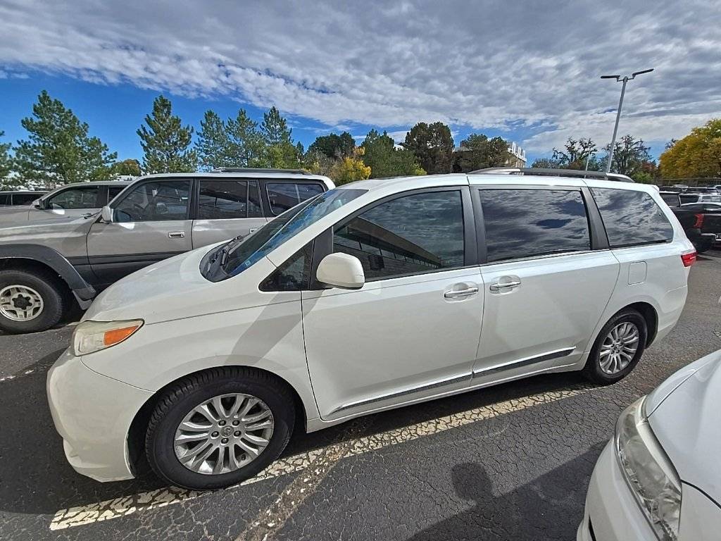 2016 Toyota Sienna L — Minivan — 103,539 mi — Aurora, CO