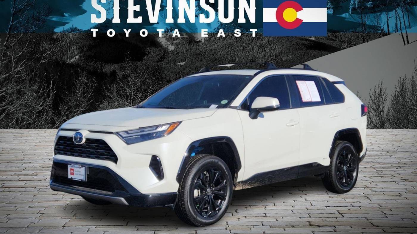 2022 Toyota RAV4 Hybrid SE — SUV — 30,638 mi — Aurora, CO