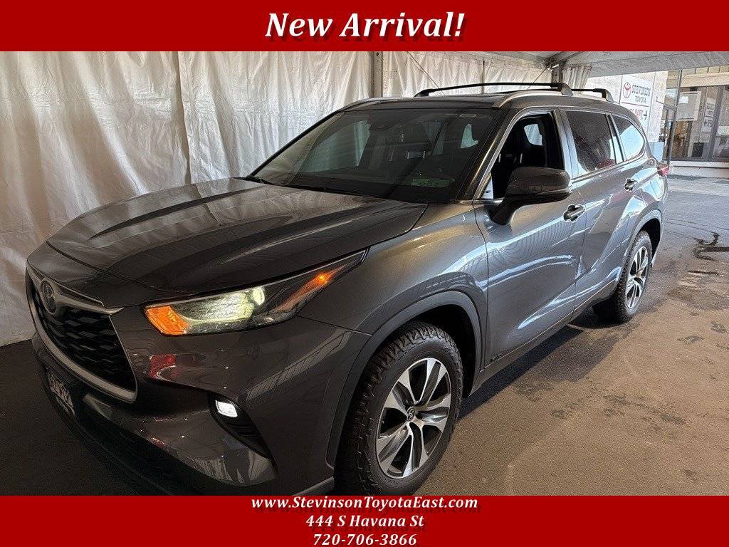 2023 Toyota Highlander Hybrid XLE — SUV — 28,919 mi — Aurora, CO
