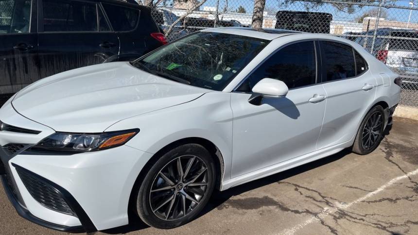 2024 Toyota Camry SE — Sedan — 15,432 mi — Aurora, CO