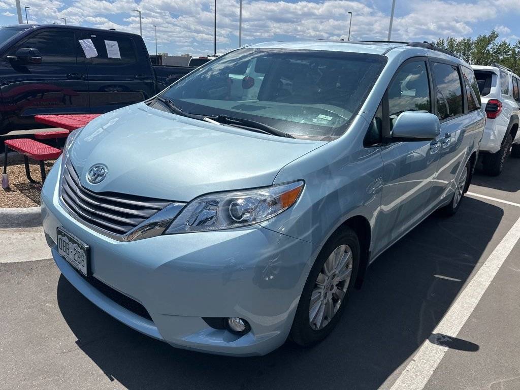 2017 Toyota Sienna XLE — Minivan — 59,353 mi — Aurora, CO