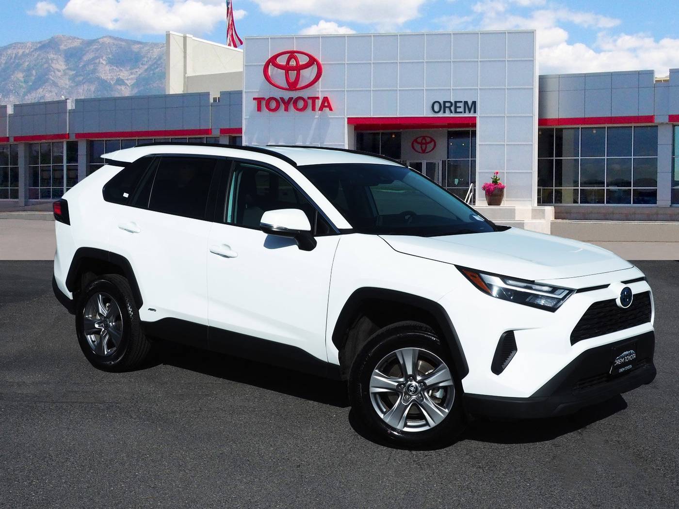 2024 Toyota RAV4 Hybrid XLE — SUV — 17,412 mi — Orem, UT