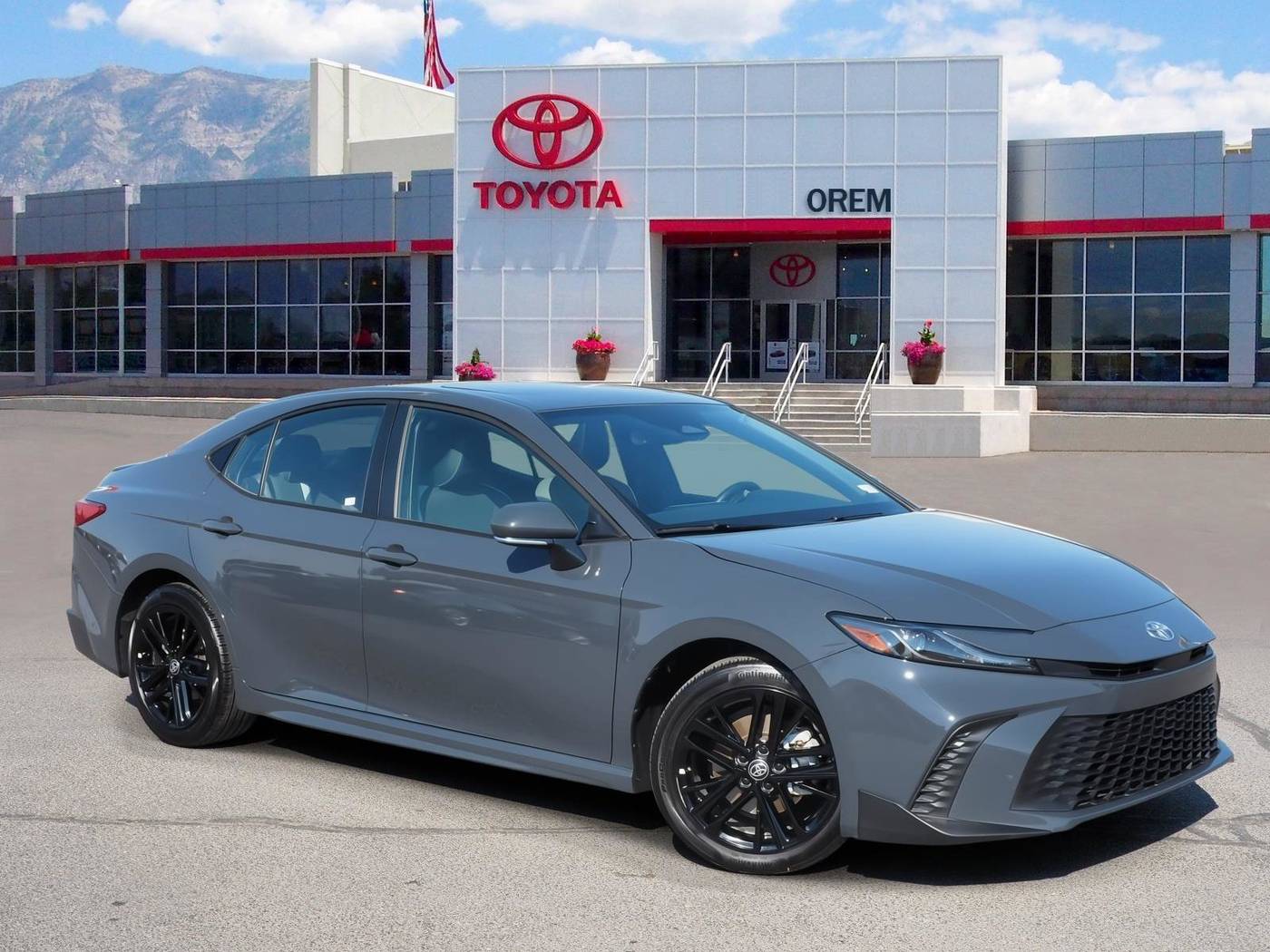 2025 Toyota Camry Hybrid LE — Sedan — 14,097 mi — Orem, UT