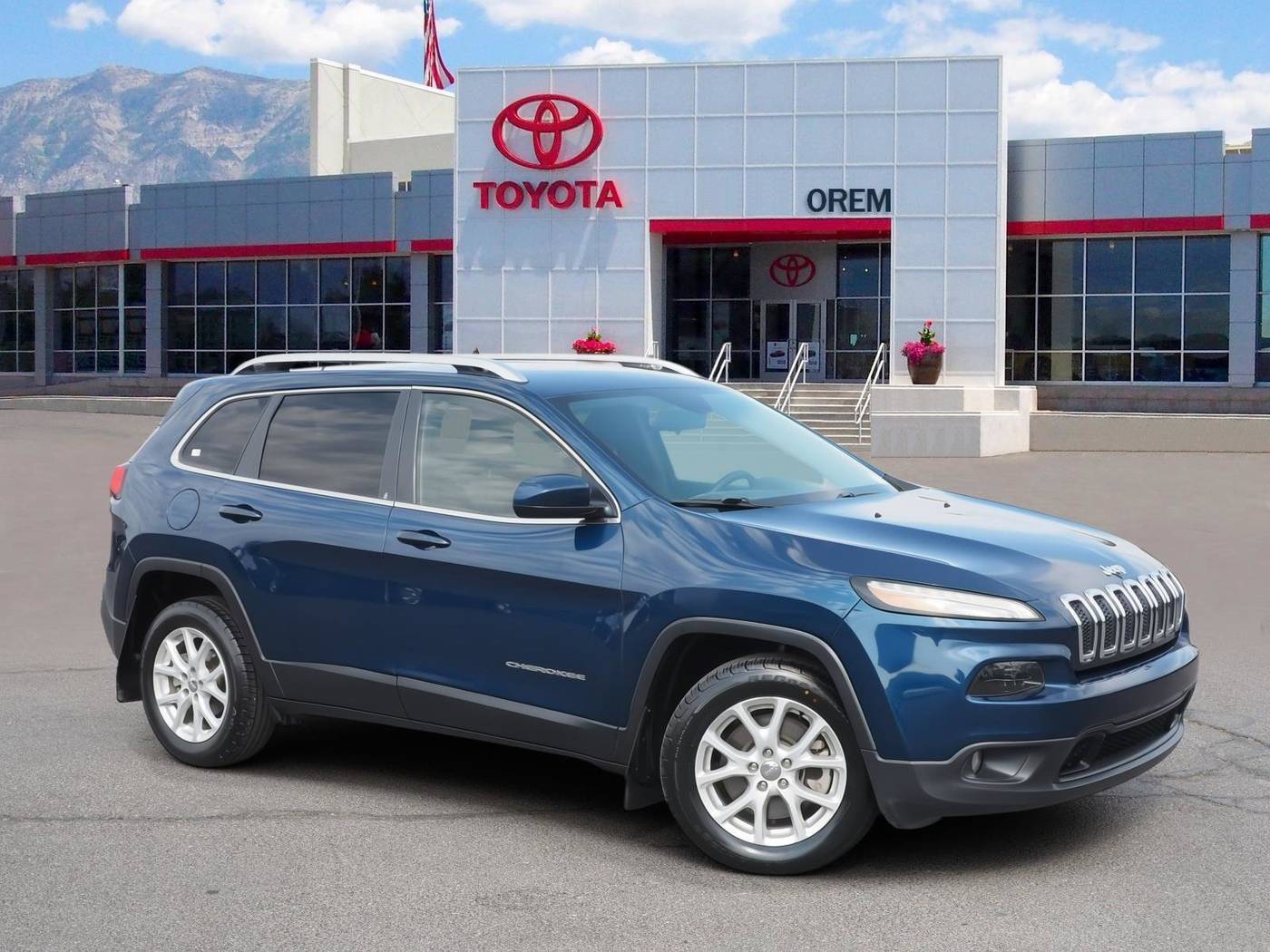 2018 Jeep Cherokee Latitude — SUV — 99,002 mi — Orem, UT
