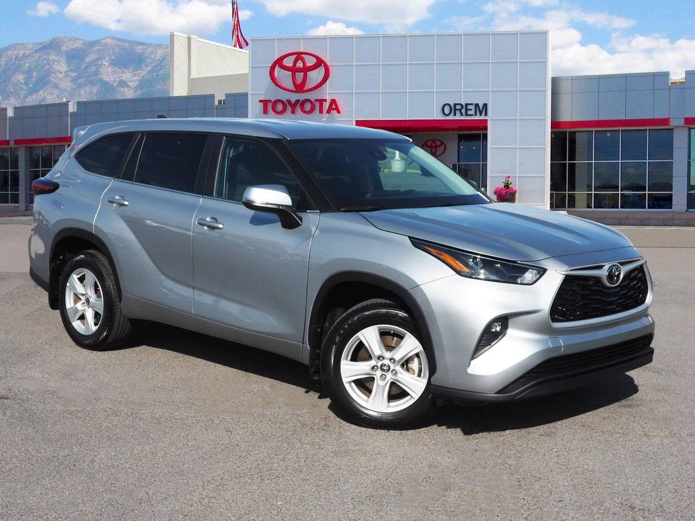 2024 Toyota Highlander LE — SUV — 20,407 mi — Orem, UT