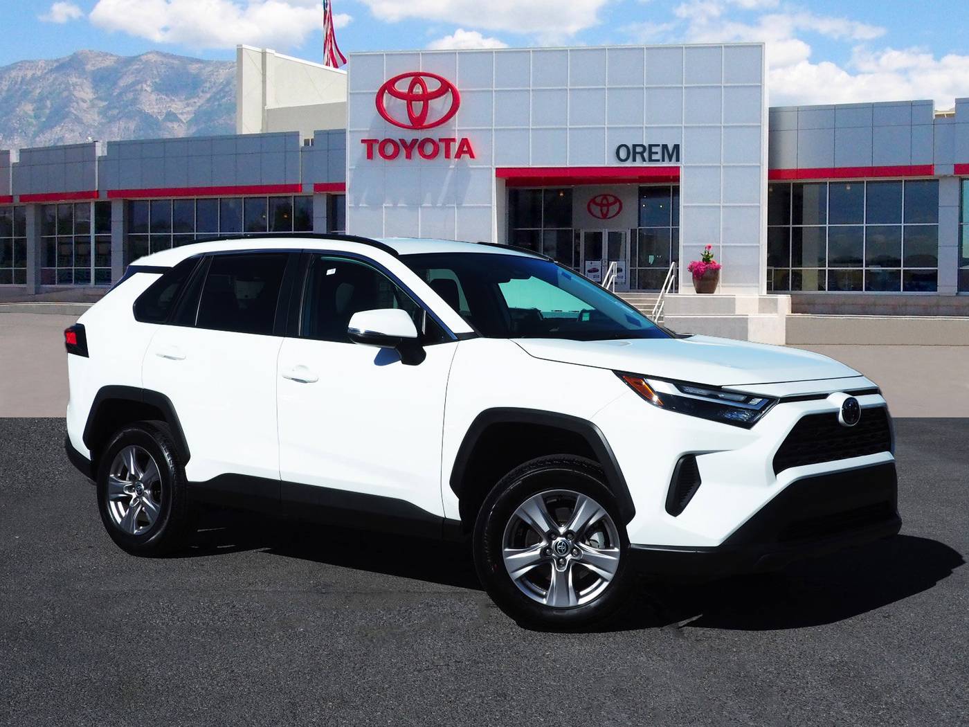 2022 Toyota RAV4 XLE — SUV — 13,443 mi — Orem, UT