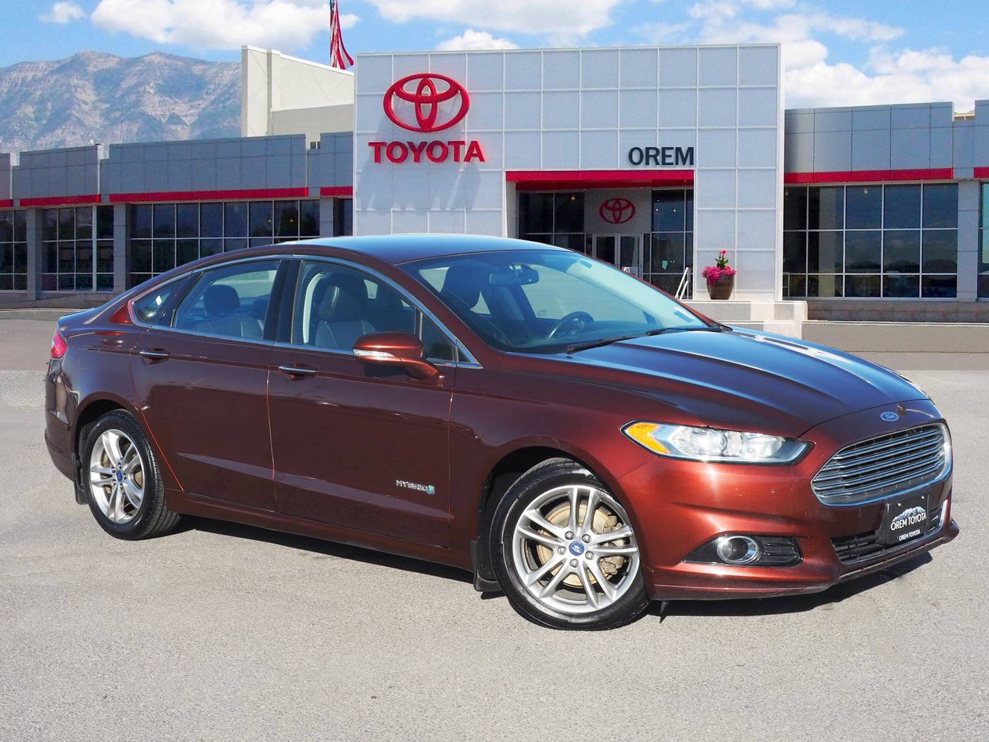 2015 Ford Fusion Hybrid Titanium — Sedan — 112,472 mi — Orem, UT