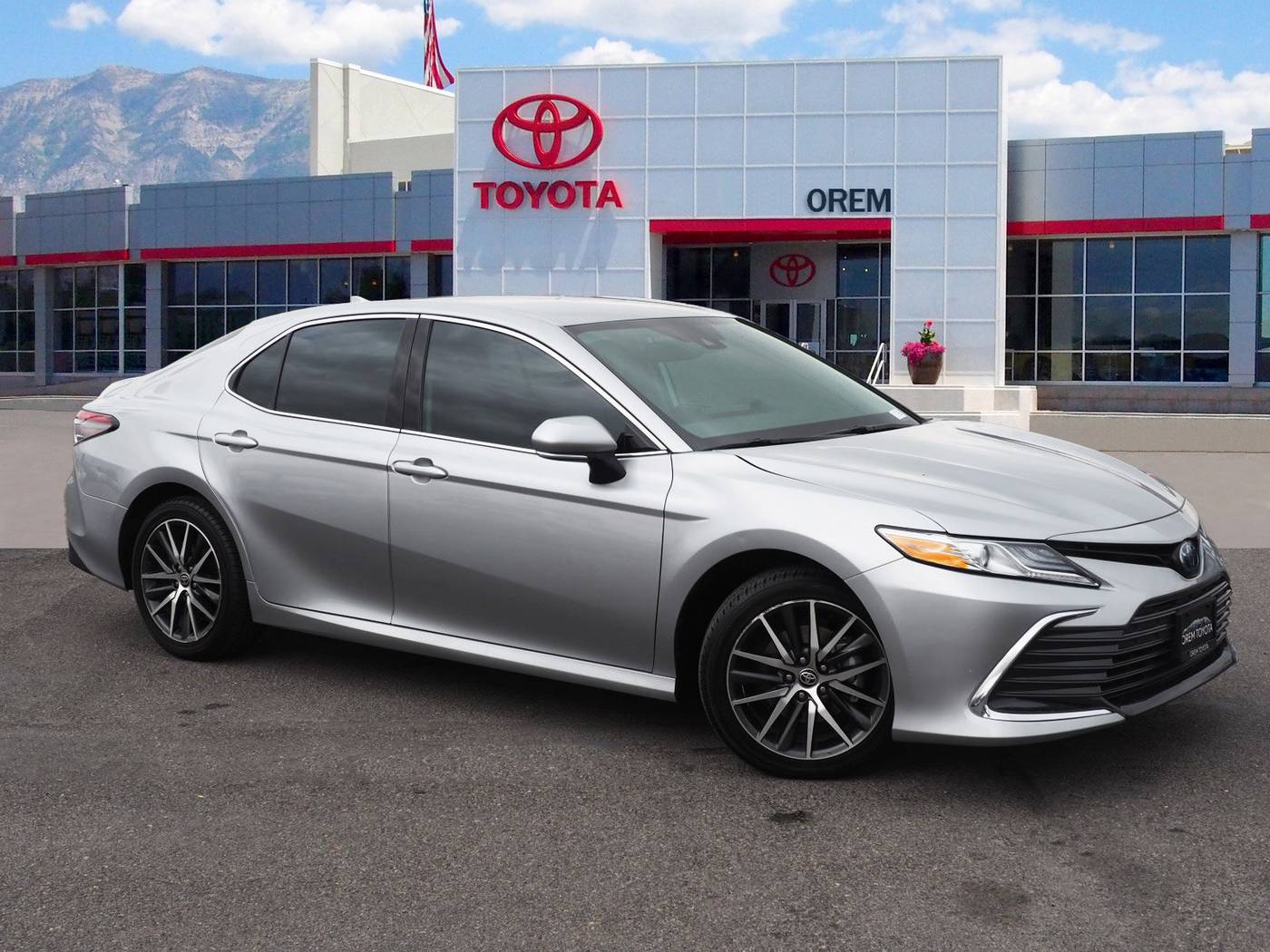 2023 Toyota Camry Hybrid XLE — Sedan — 43,470 mi — Orem, UT