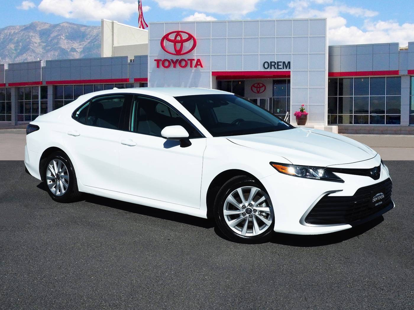 2024 Toyota Camry LE — Sedan — 32,325 mi — Orem, UT