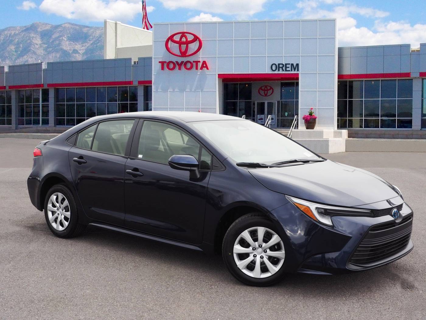 2025 Toyota Corolla Hybrid LE — Sedan — 21 mi — Orem, UT