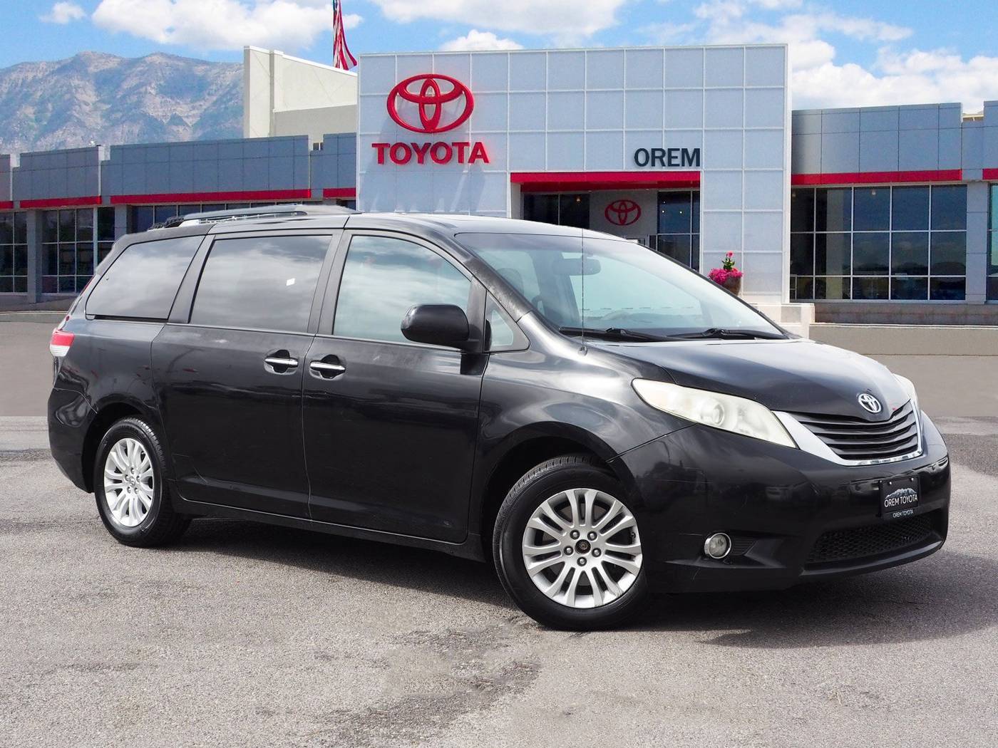 2014 Toyota Sienna XLE — Minivan — 91,740 mi — Orem, UT
