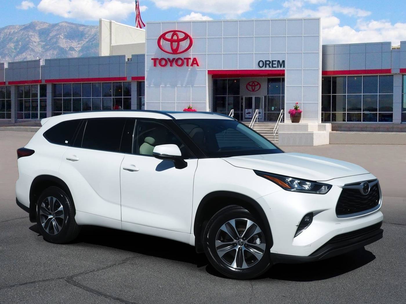 2020 Toyota Highlander XLE — SUV — 48,981 mi — Orem, UT
