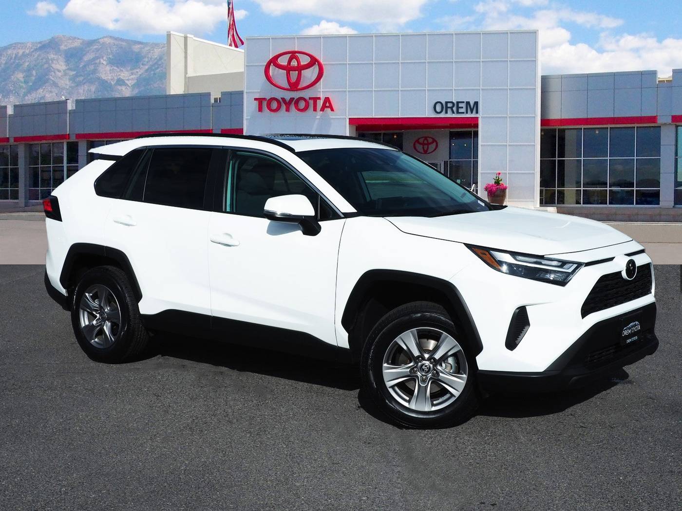 2024 Toyota RAV4 XLE — SUV — 31,918 mi — Orem, UT