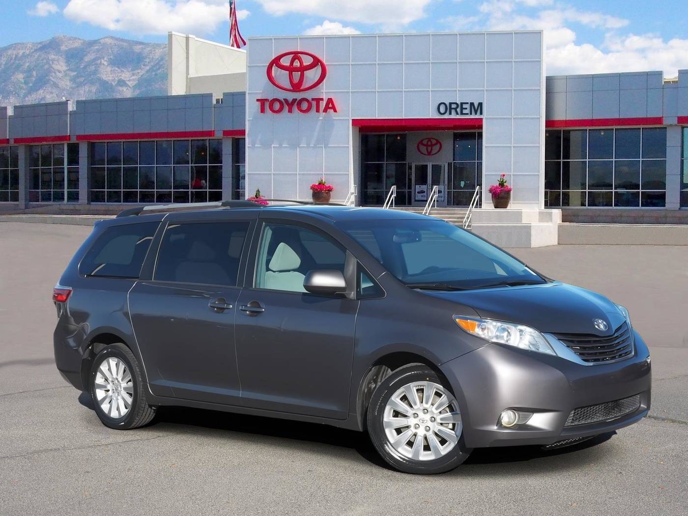 2015 Toyota Sienna LE — Minivan — 200,897 mi — Orem, UT
