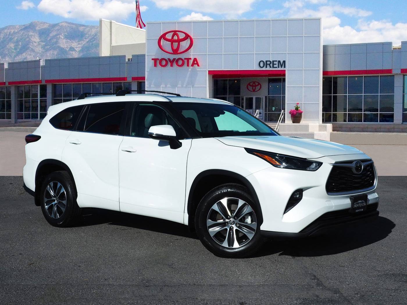 2023 Toyota Highlander XLE — SUV — 20,414 mi — Orem, UT