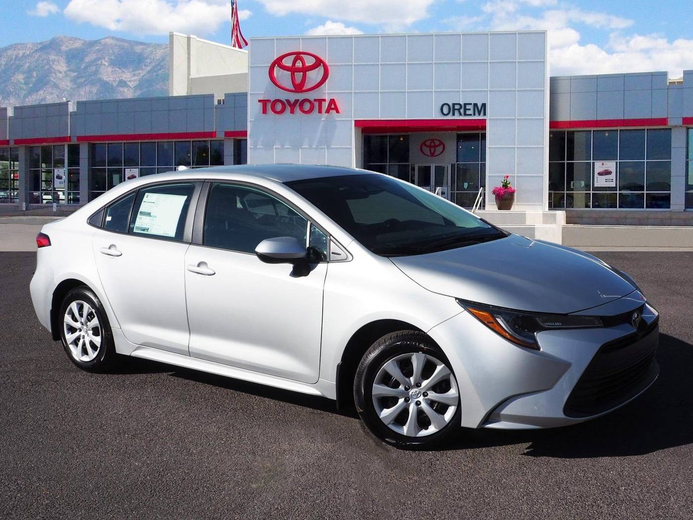 2025 Toyota Corolla LE — Sedan — 18 mi — Orem, UT