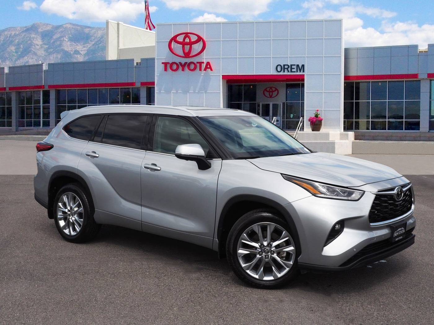 2023 Toyota Highlander L — SUV — 14,063 mi — Orem, UT