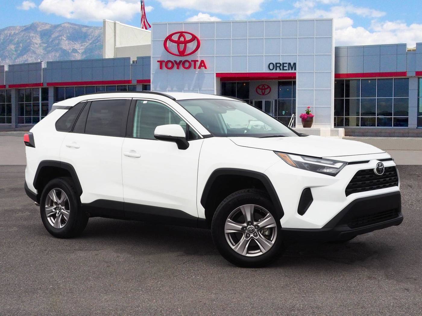 2022 Toyota RAV4 XLE — SUV — 13,345 mi — Orem, UT