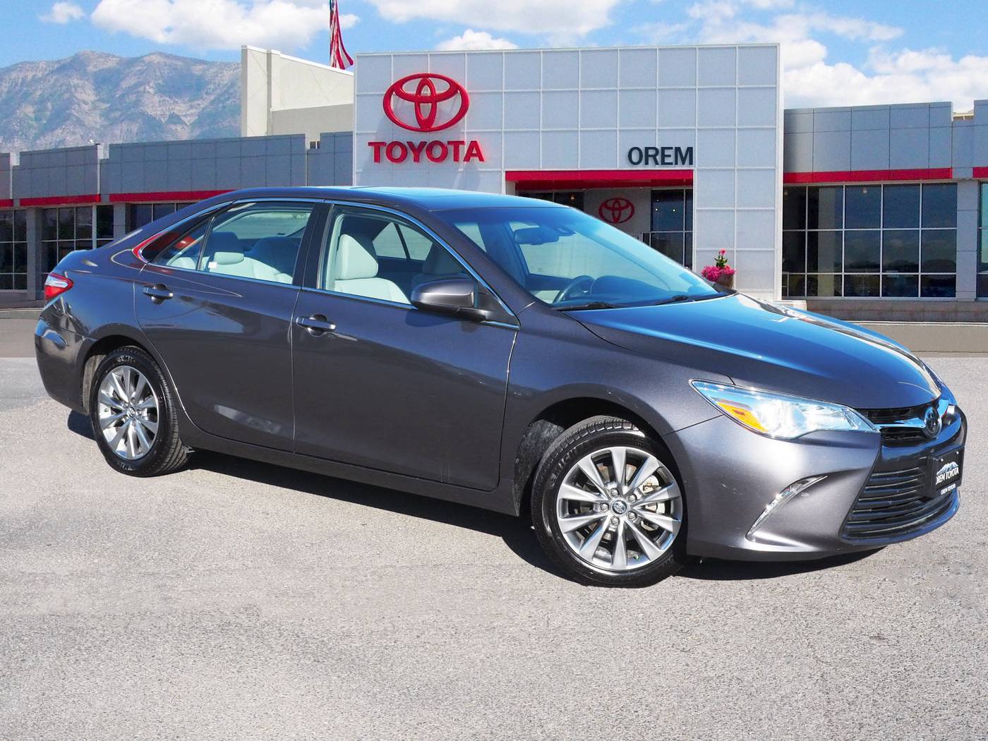 2017 Toyota Camry XLE — Sedan — 52,372 mi — Orem, UT