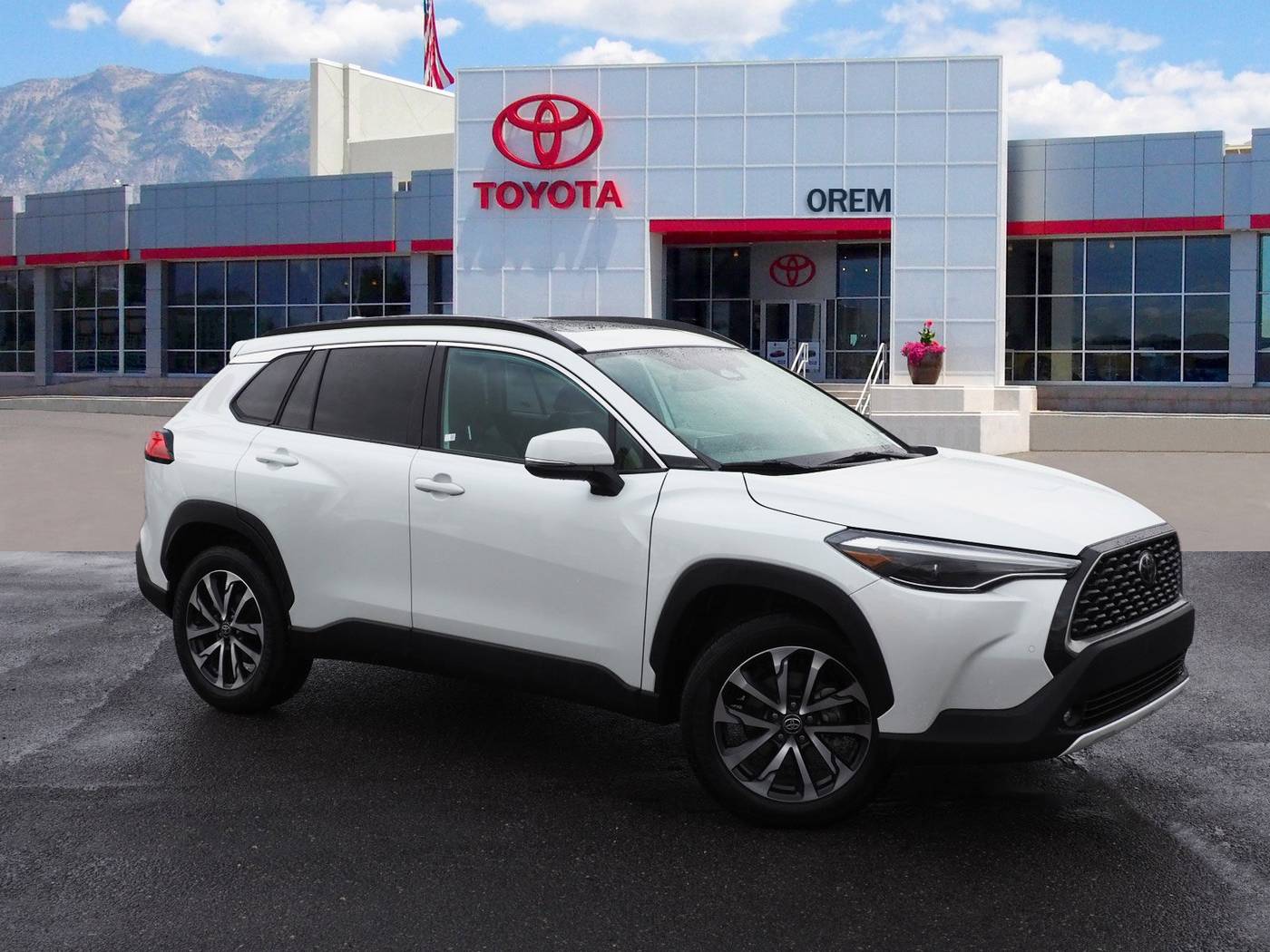 2024 Toyota Corolla Cross XLE — SUV — 18,071 mi — Orem, UT