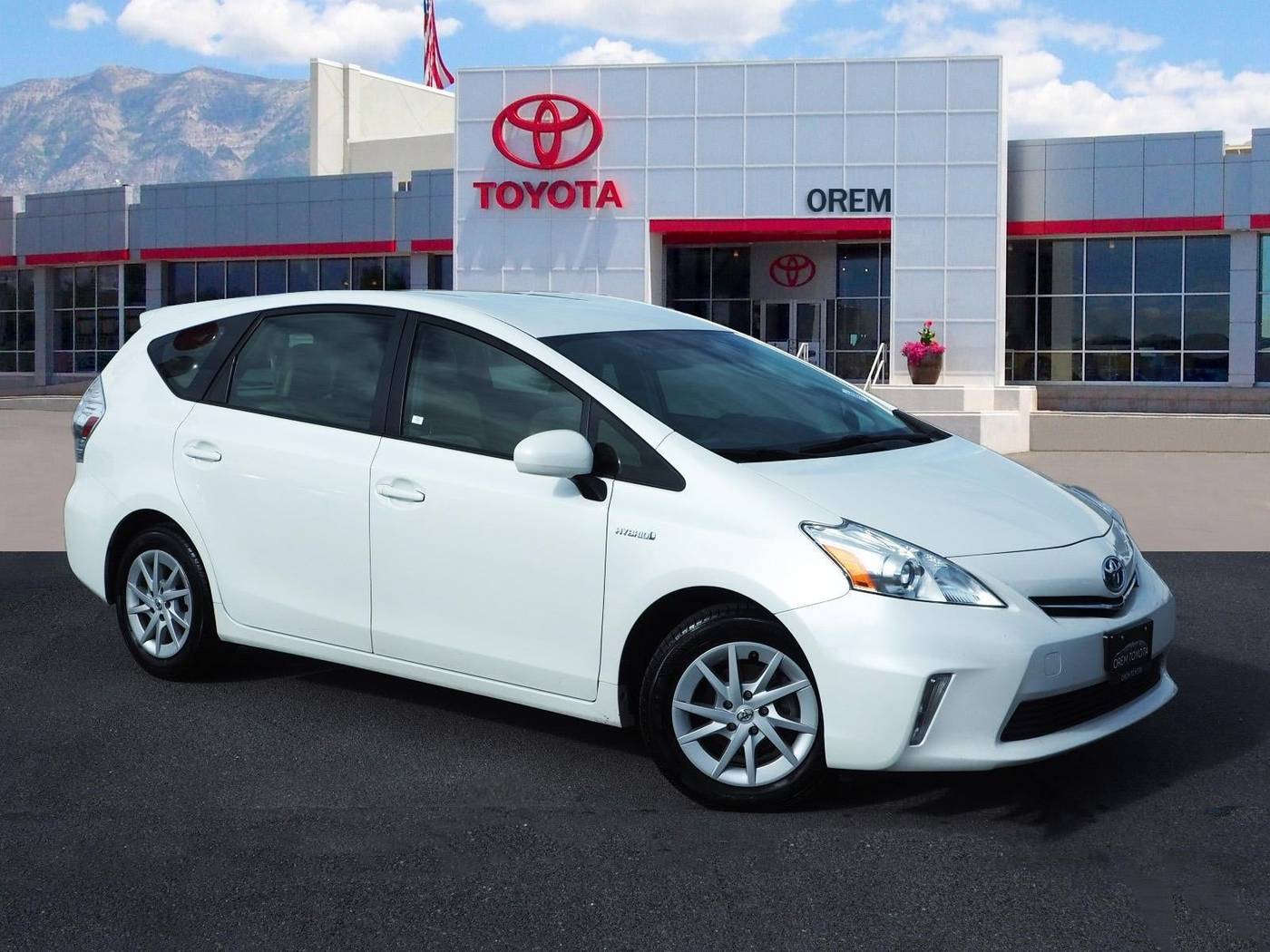 2014 Toyota Prius v Three — Wagon — 67,615 mi — Orem, UT