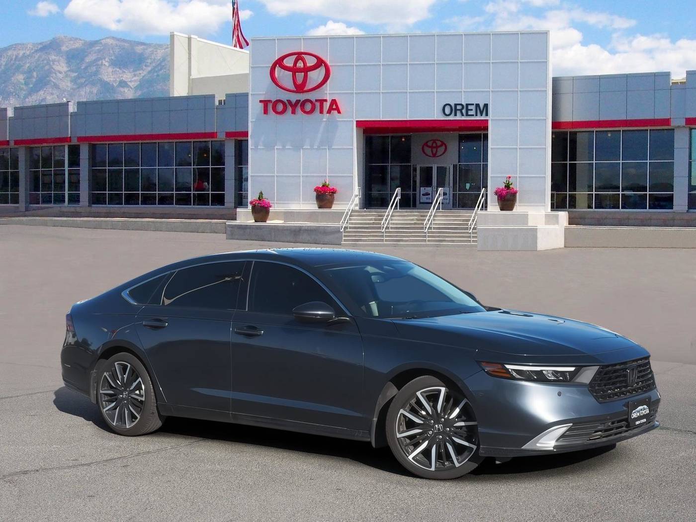 2023 Honda Accord Hybrid Touring — Sedan — 17,487 mi — Orem, UT