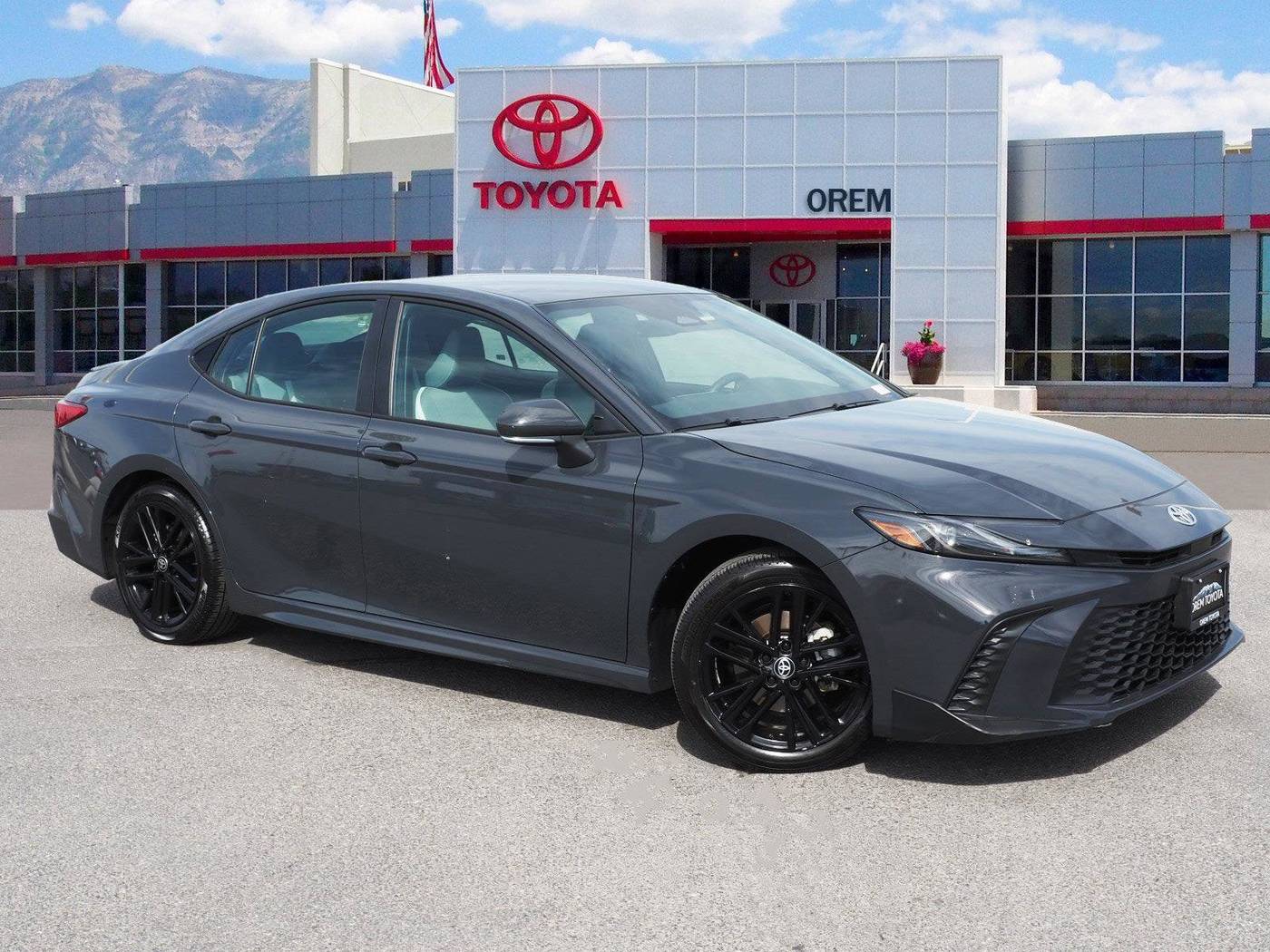 2025 Toyota Camry SE — Sedan — 10,913 mi — Orem, UT
