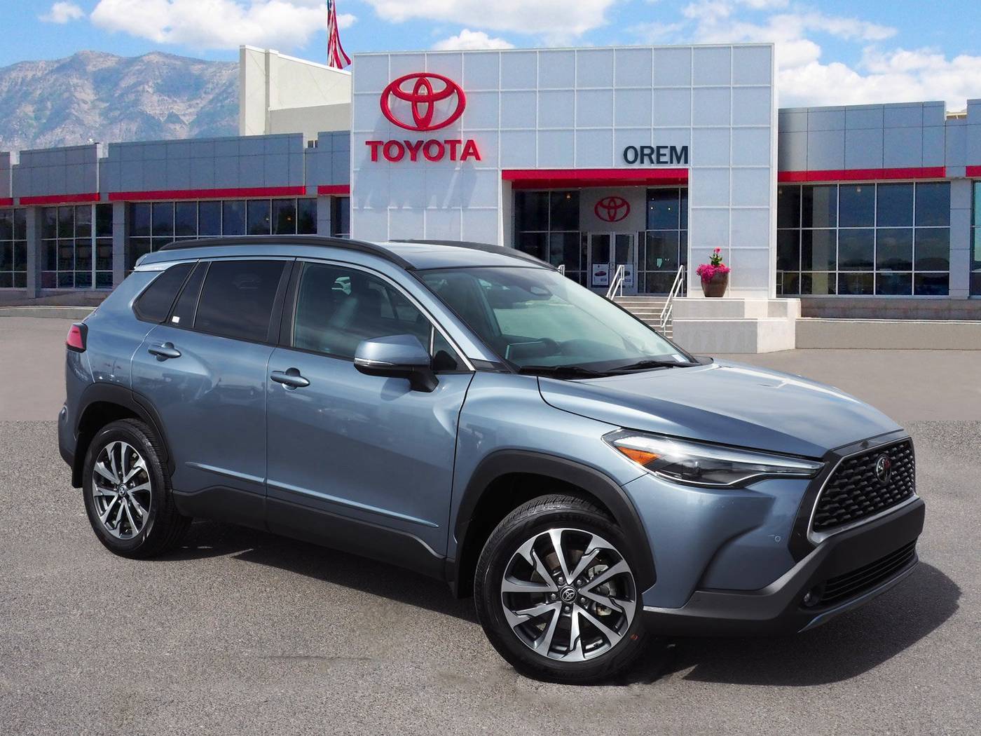 2023 Toyota Corolla Cross XLE — SUV — 13,117 mi — Orem, UT