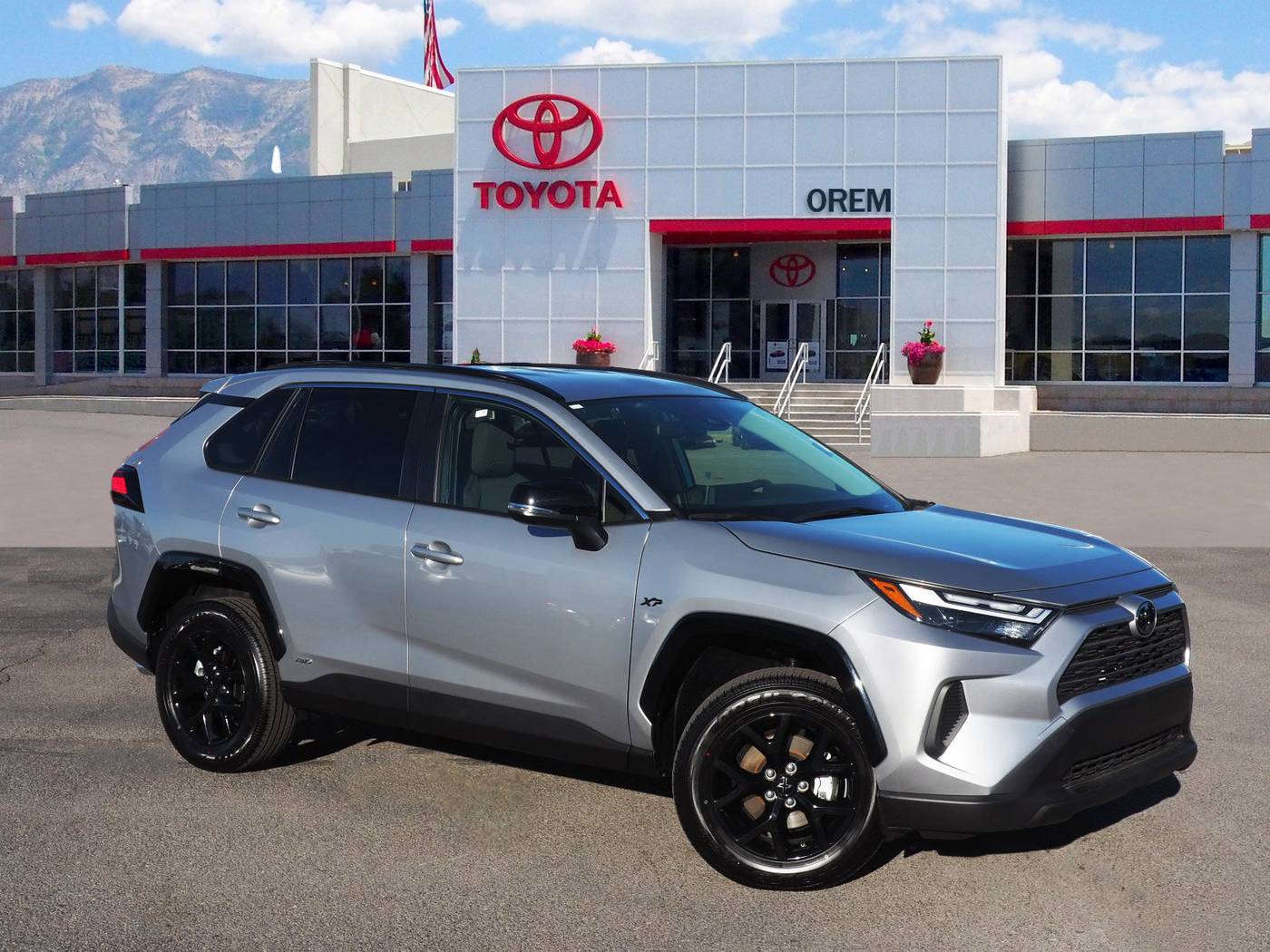 2025 Toyota RAV4 Hybrid XLE — SUV — 97 mi — Orem, UT