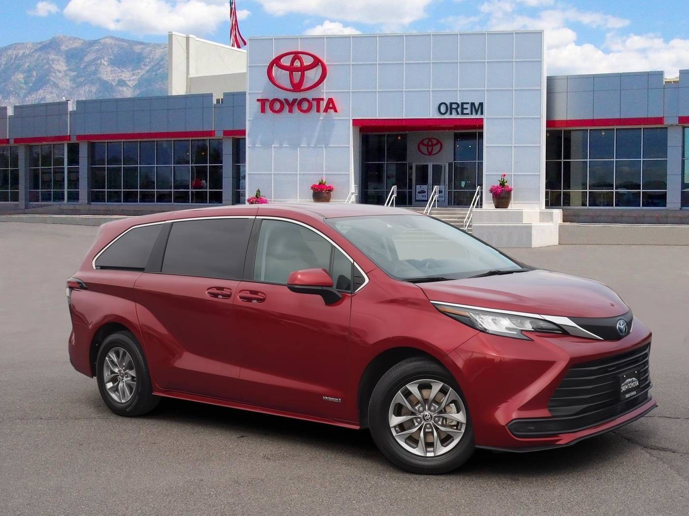 2021 Toyota Sienna LE — Minivan — 93,799 mi — Orem, UT
