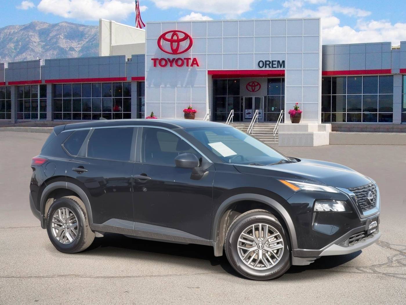 2023 Nissan Rogue S — SUV — 31,753 mi — Orem, UT