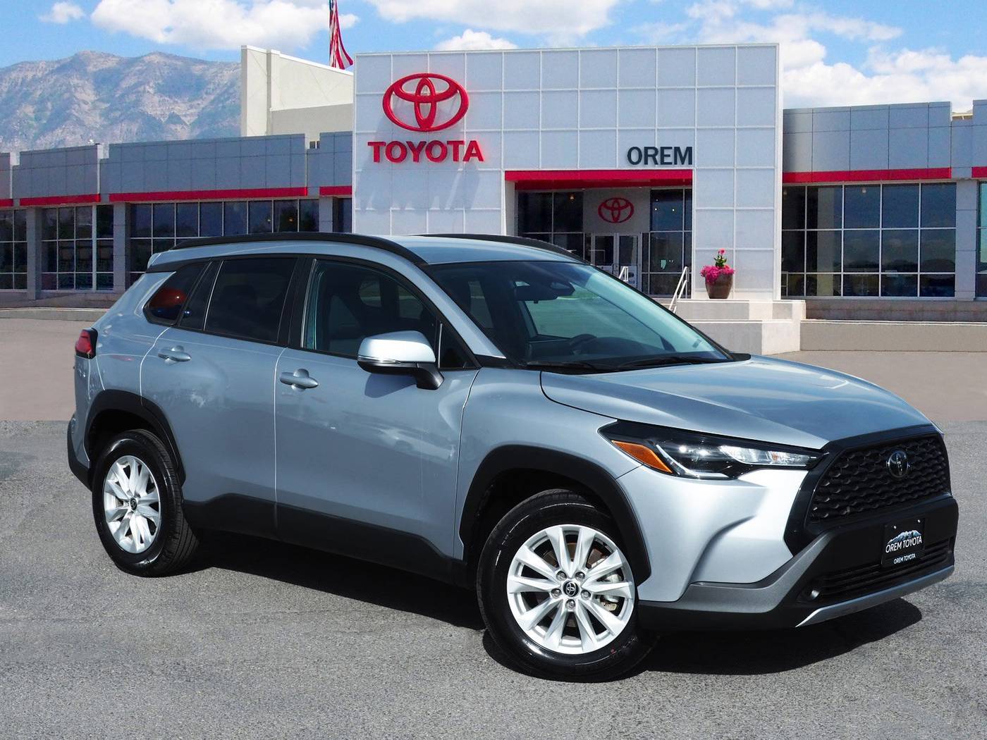 2024 Toyota Corolla Cross LE — SUV — 30,132 mi — Orem, UT