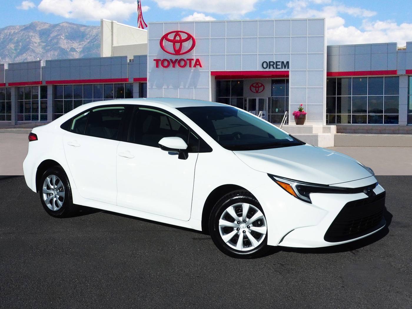 2025 Toyota Corolla Hybrid LE — Sedan — 5 mi — Orem, UT